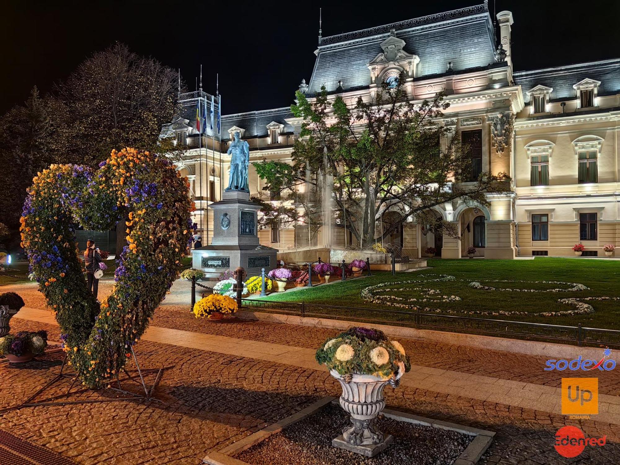 Amada City Center Iasi Bagian luar foto